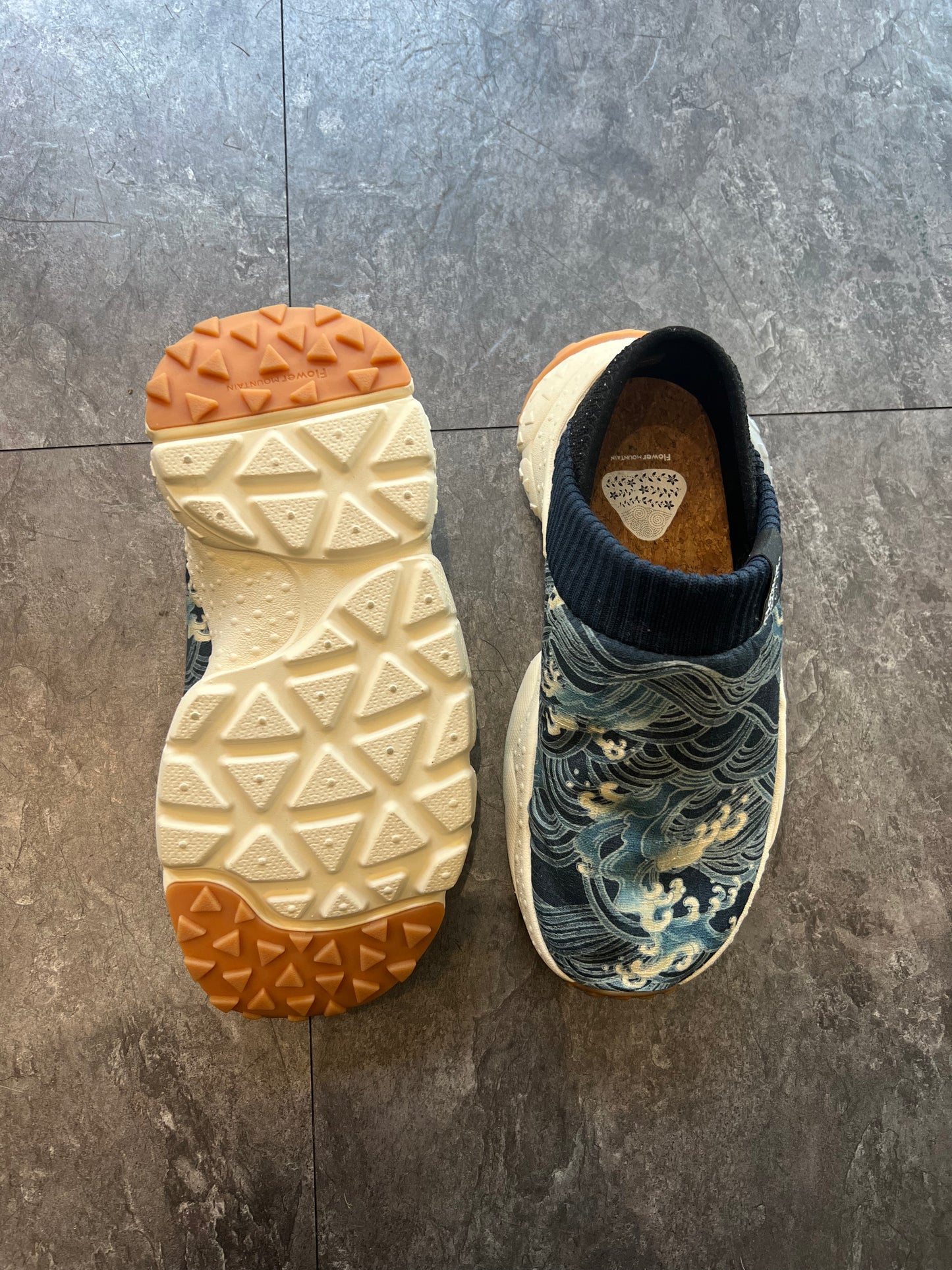 CAMP UNI Blue - Limited Edition