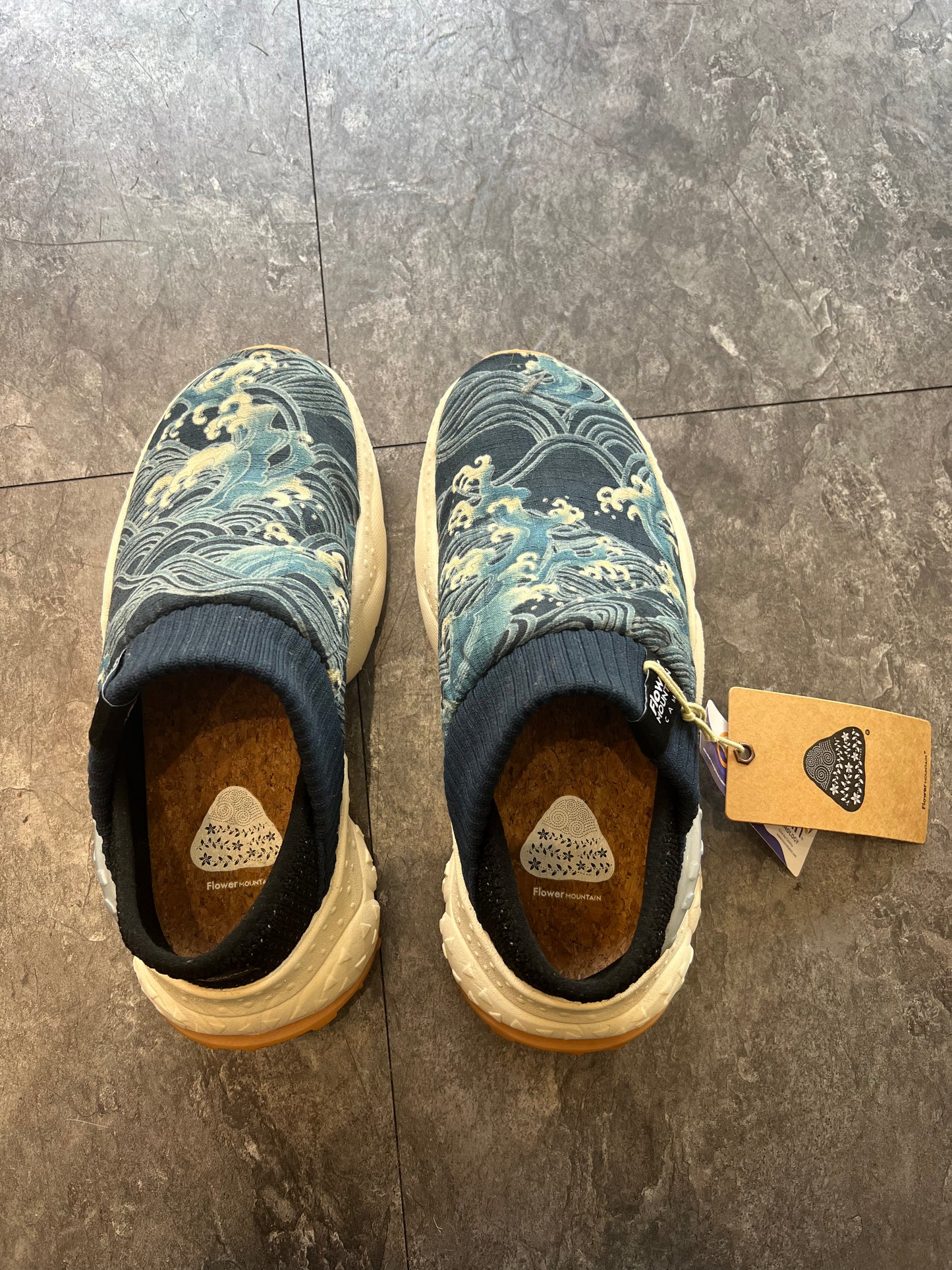 CAMP UNI Blue - Limited Edition